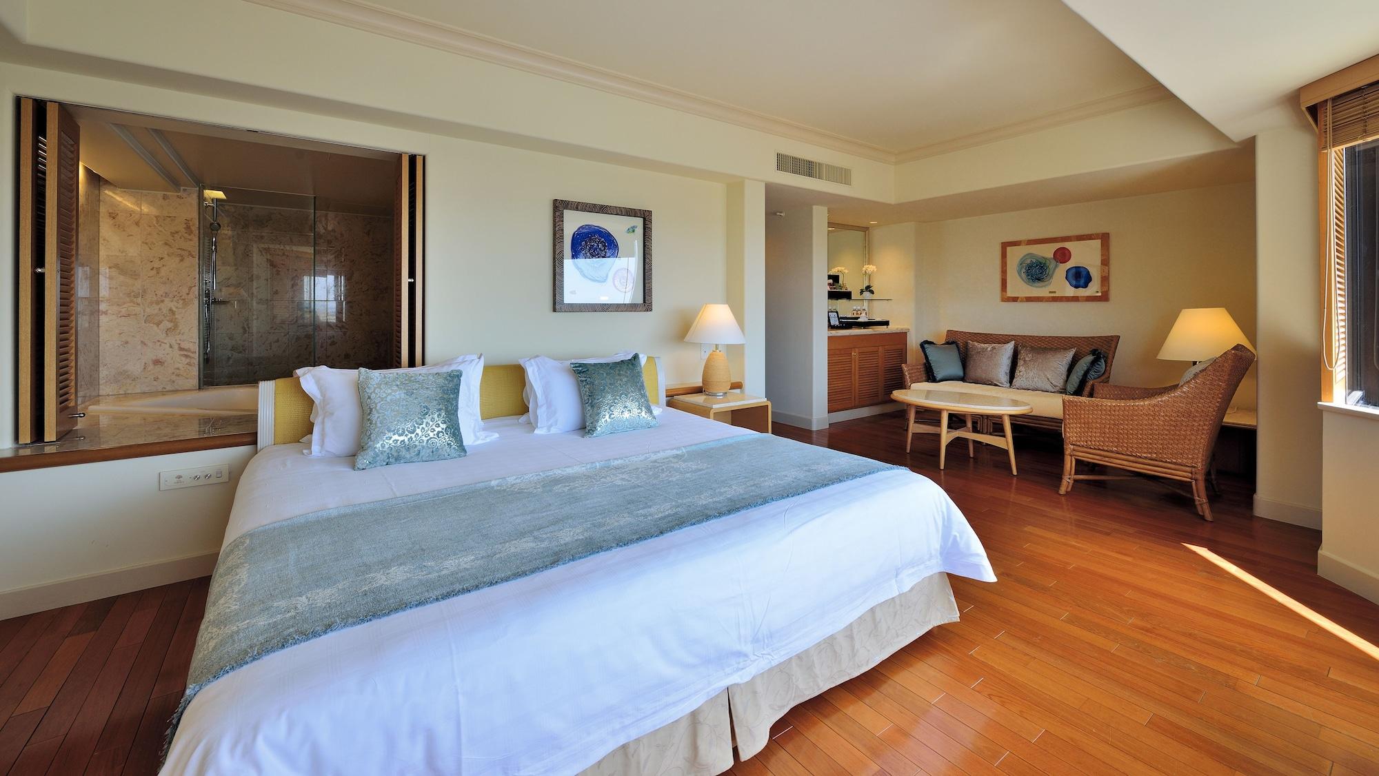 The Naha Terrace Hotel Екстериор снимка