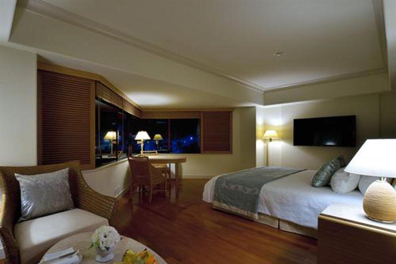 The Naha Terrace Hotel Екстериор снимка