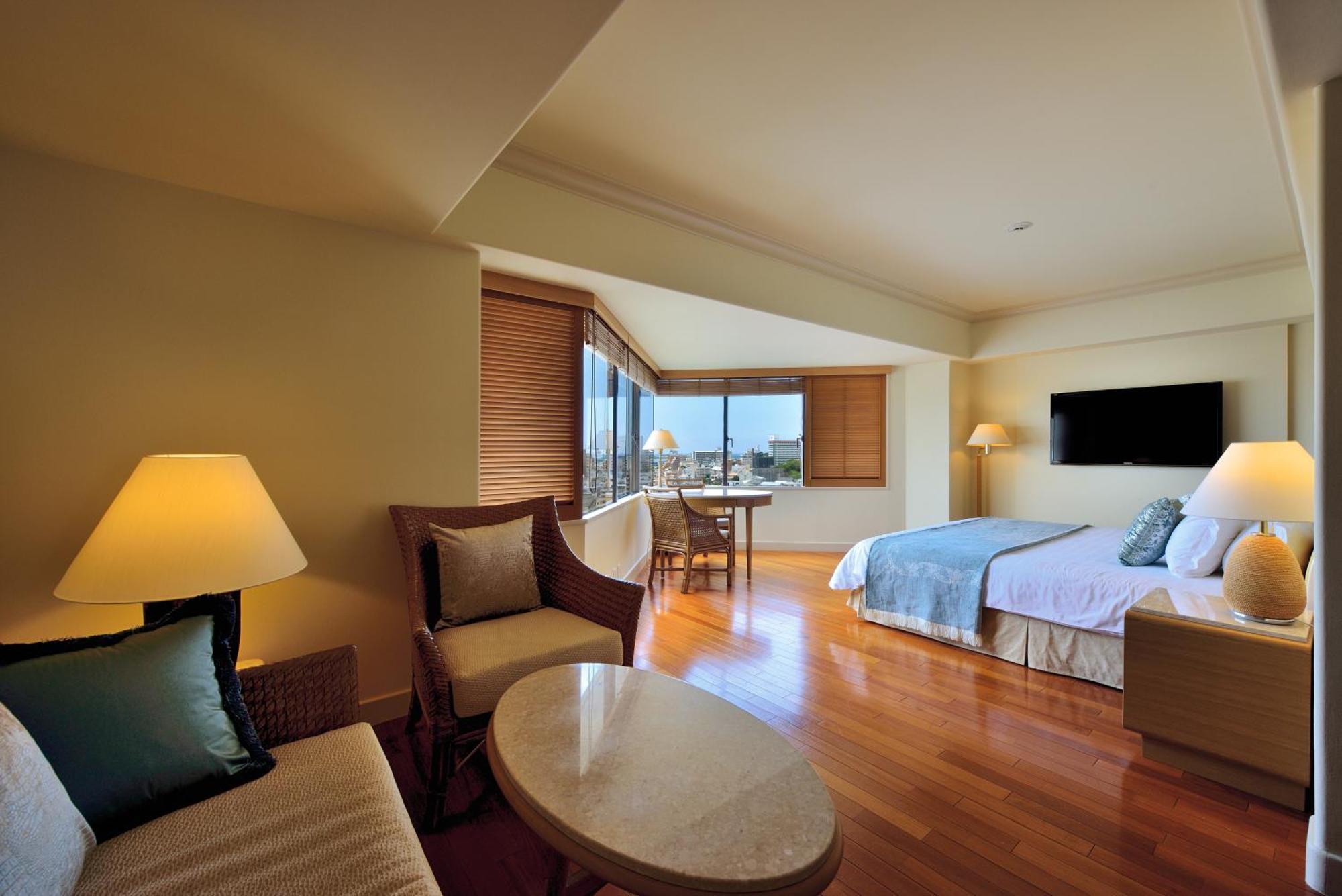 The Naha Terrace Hotel Екстериор снимка